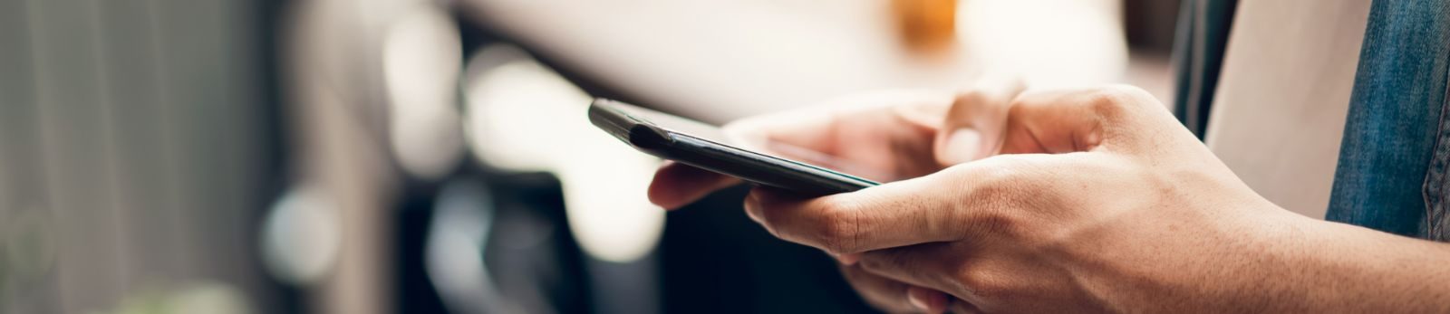 Klant neemt telefonisch contact op met RW Duurzaam Wonen